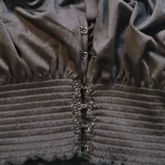 Urban Outfitters Black Milk Maid Crop Top  ~NWT - Picture 4 of 4